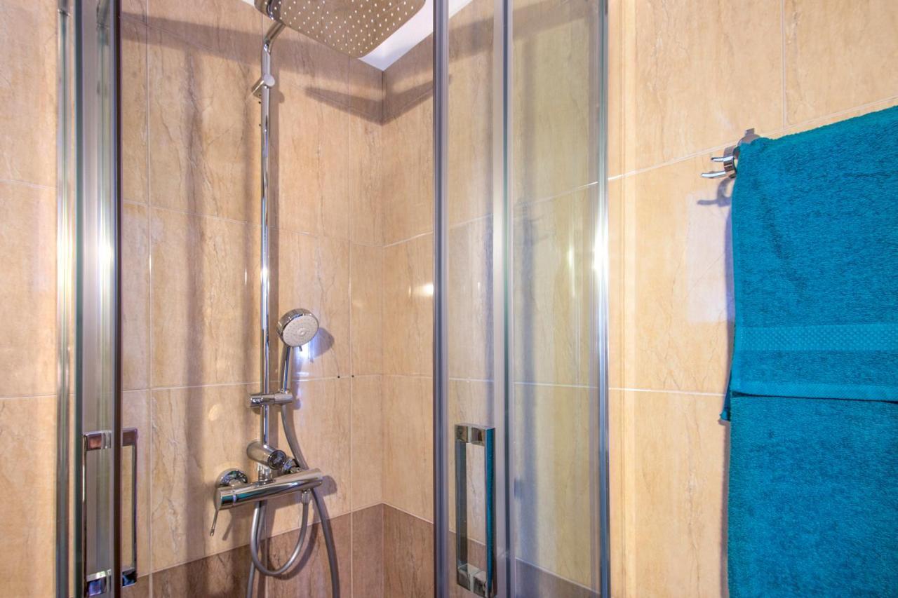 D & E Apartments Скіатос Екстер'єр фото