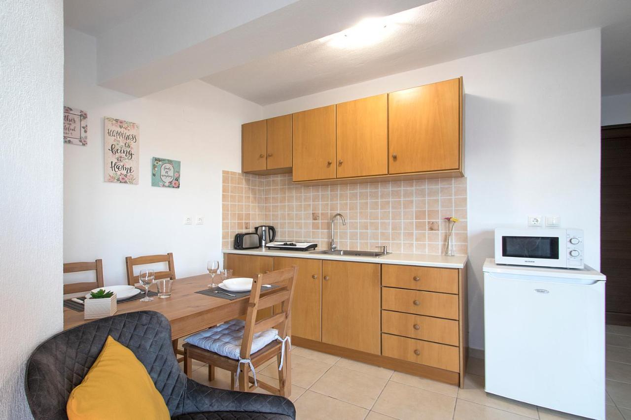 D & E Apartments Скіатос Екстер'єр фото